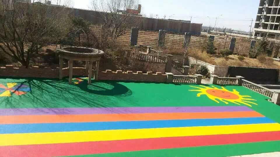 幼儿园塑胶跑道施工价钱
