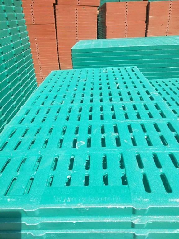 母猪产床悬空式限位栏复合漏粪板