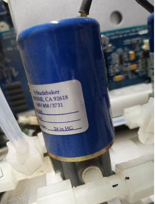 電磁閥，樣品/參比