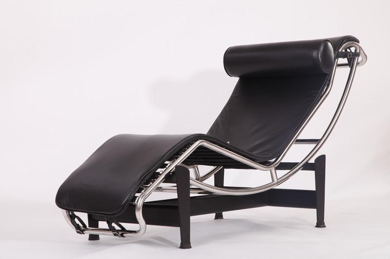 柯布西耶躺椅LC4 LOUNGE CHAIR