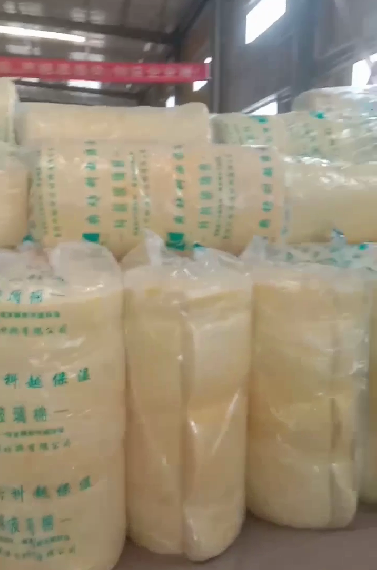 大棚钢结构屋顶墙面保温隔热玻璃棉卷毡