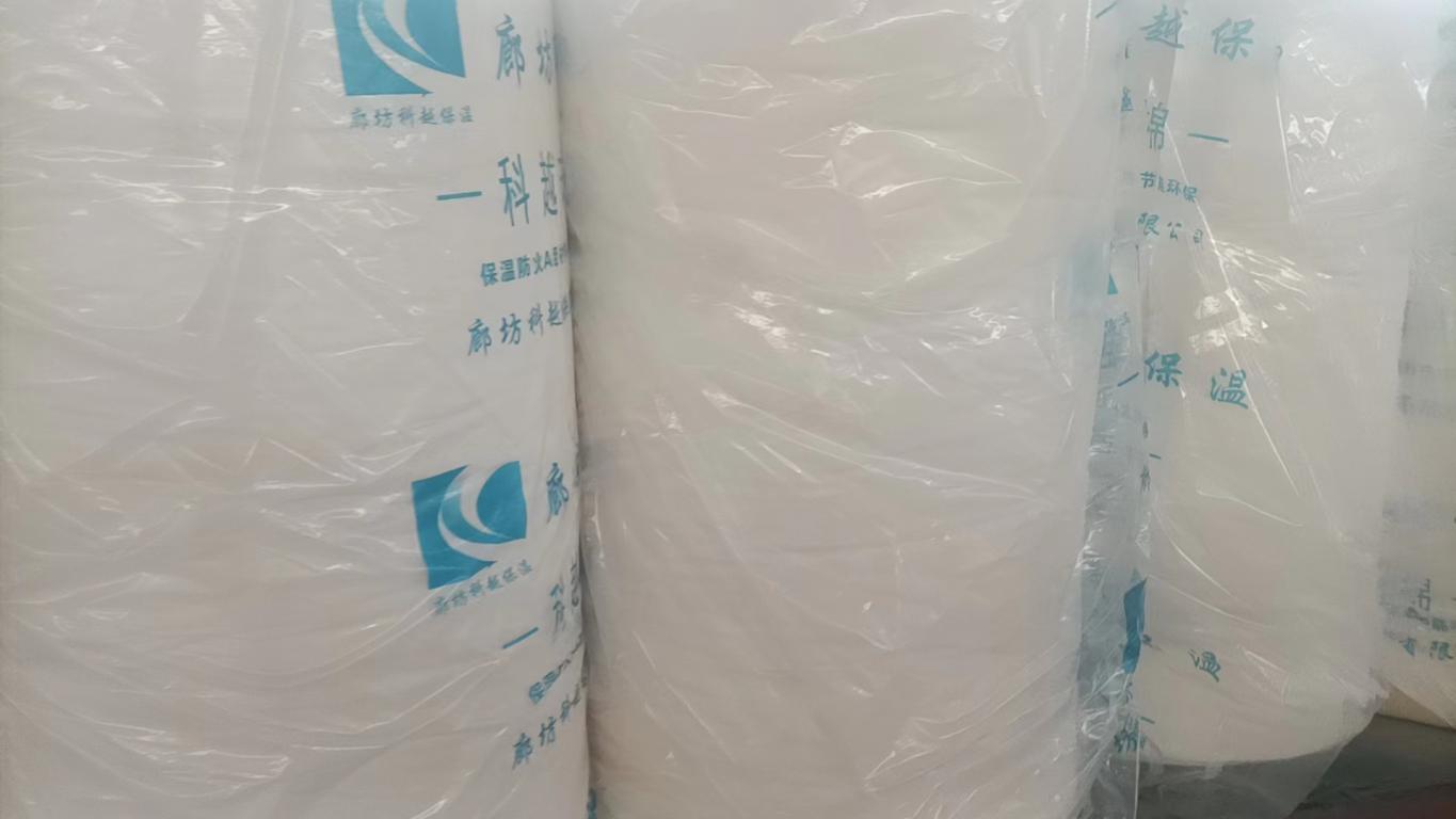 性能稳定吸声玻璃棉卷毡钢结构厂房养殖厂施工用