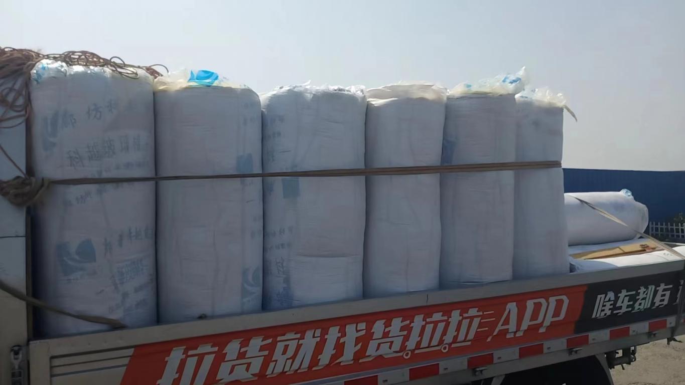 离心玻璃棉卷用于钢结构厂房吸音隔热