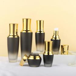 China Popular 30G 30Ml 50Ml Cosmetic Set Glass Bottle - China Supplier