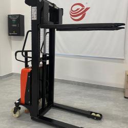 China Semi-electric stacker - China Supplier