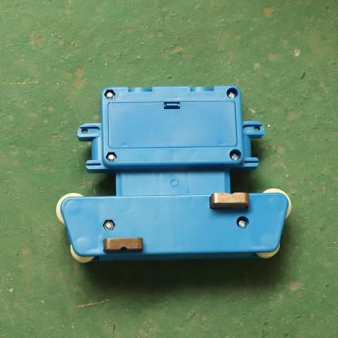 起重機滑觸線集電器