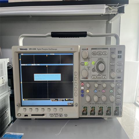 DPO4104示波器