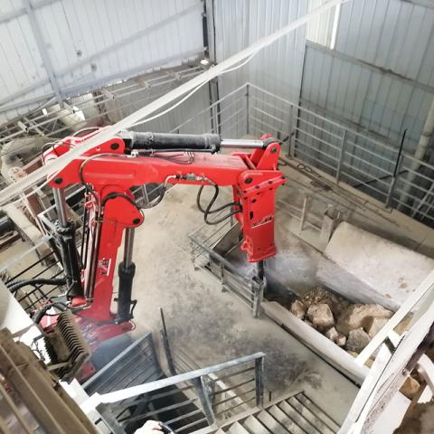 BA300 固定式破碎机械臂