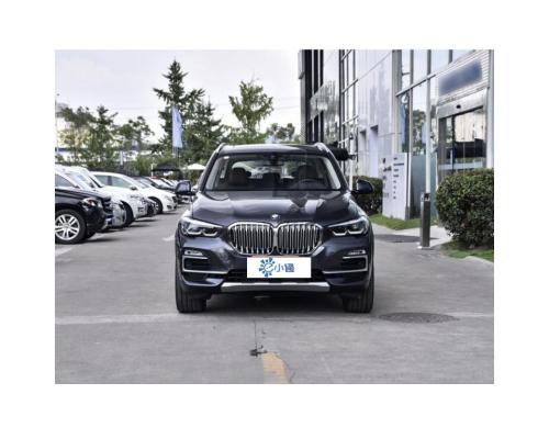 宝马X52021款 改款 xDrive30i X设计套装69.99万