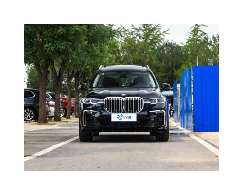 宝马X72021款 xDrive40i 尊享型M运动套装110.85万