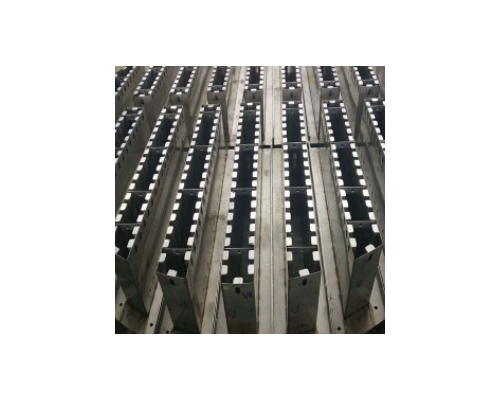梯形液体分布器