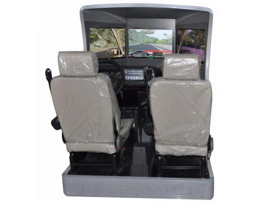三屏幕豪华型汽车驾驶模拟器-汽车驾驶模拟器-双座三屏模拟器