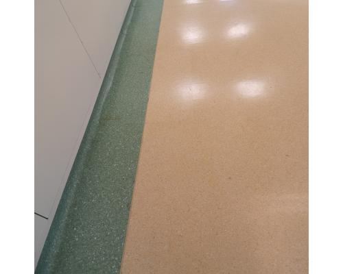 室内商用同质透心PVC地板胶施工价格