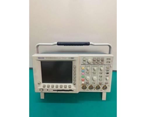 TDS3034B 示波器带宽300MHz