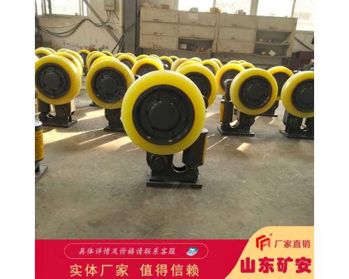 LS50滚轮罐耳