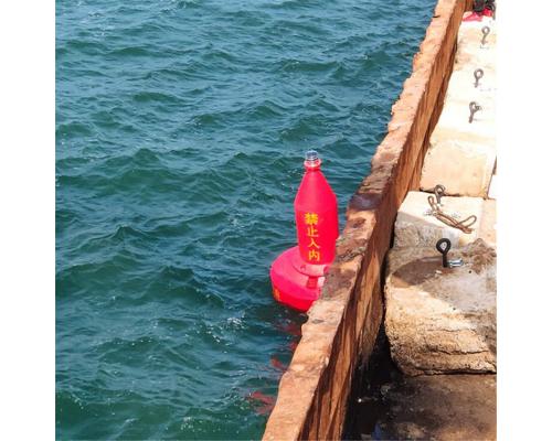 闸口船只警戒助航海洋塑料浮标样式