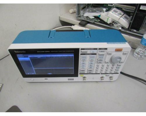 AFG31022函数发生器25MHz