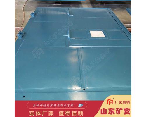 大巷平衡无压风门为型钢组焊框架，分体组装