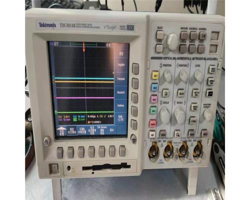 TDS3014B数字荧光示波器