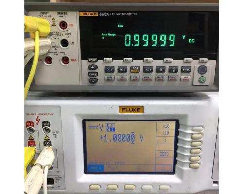 8808A数字万用表