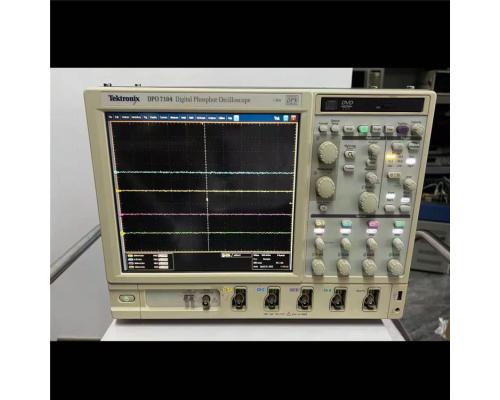 DPO7104数字示波器