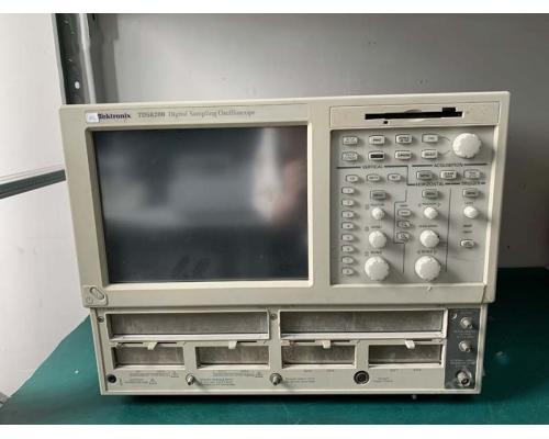 TDS8200 数字示波器