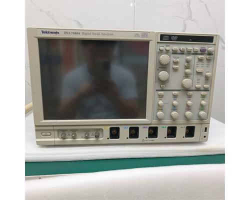 DSA70404示波器 33 GHz