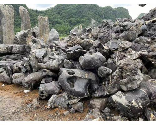 流水驳岸太湖石假山石材基地