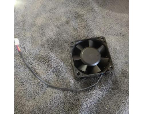 AVC DS06025B12U 12V DC 8.4W 60x60x25mm 6025 6cm 0.7A