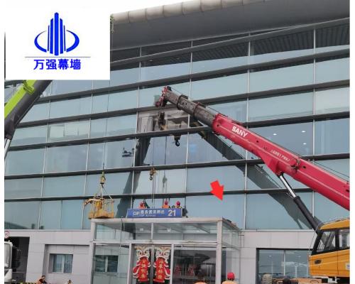 幕墙玻璃安装与维修工程