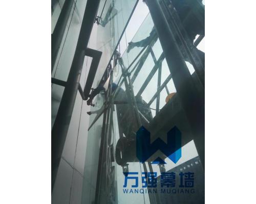 玻璃幕墙拆除安装更换工程