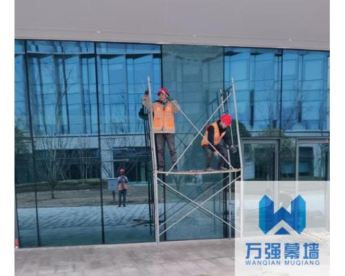幕墙玻璃维护维修改造施工