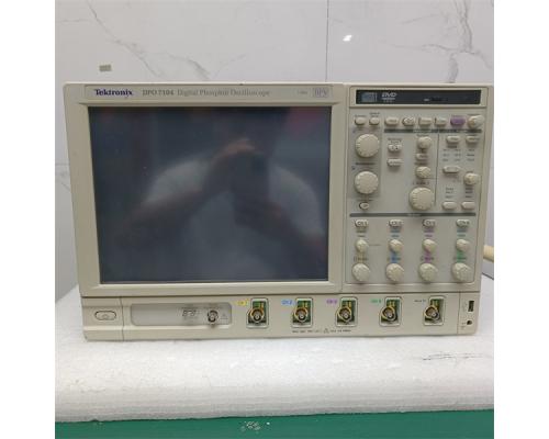 DPO7104示波器數字熒光示波器