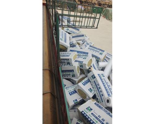 岩棉板韧性好施工便捷耐腐蚀性强