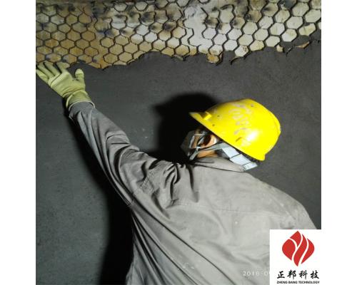 輸送管道耐磨膠泥現場指導