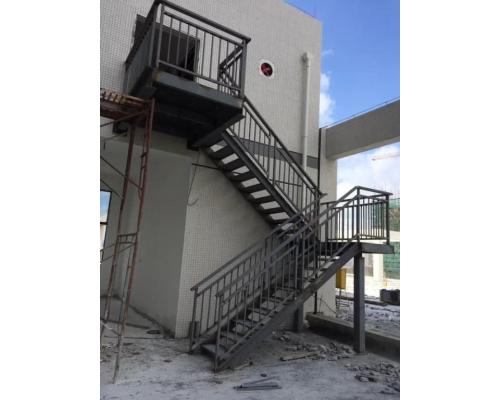房屋钢结构框架搭建